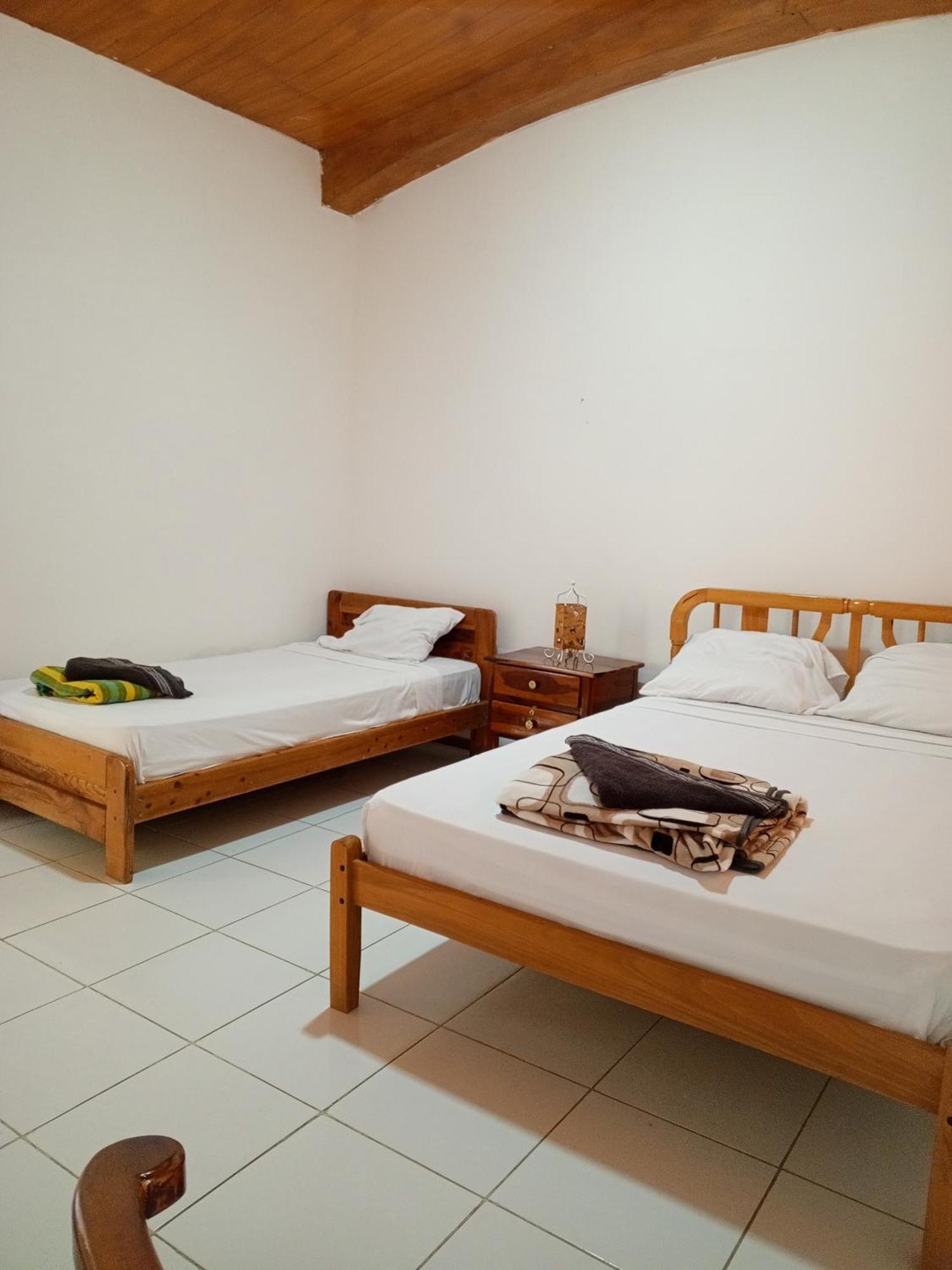 Bed And Breakfast Puerto López エクステリア 写真