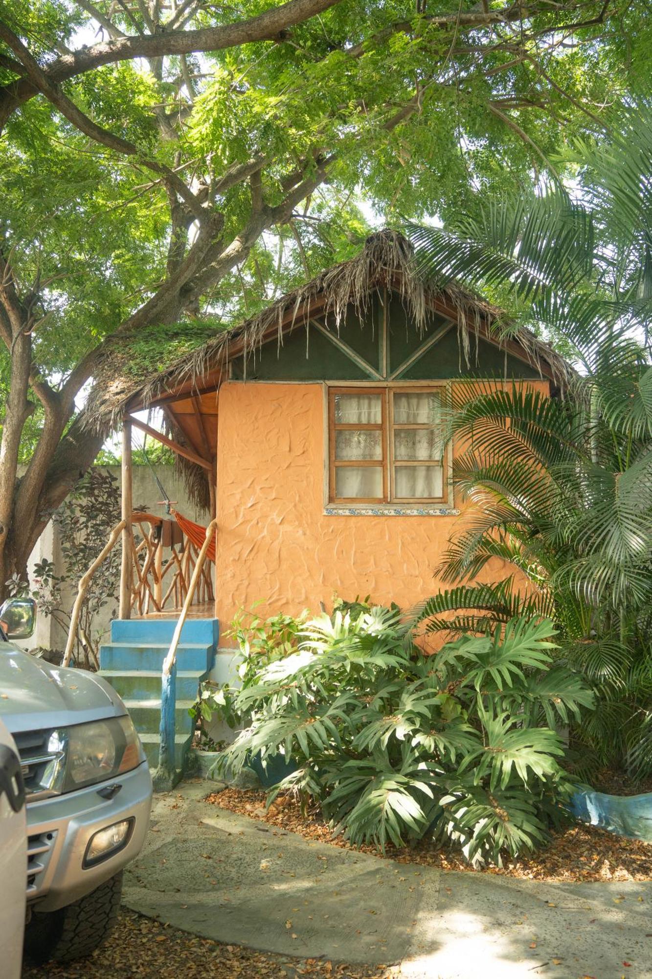 Bed And Breakfast Puerto López エクステリア 写真