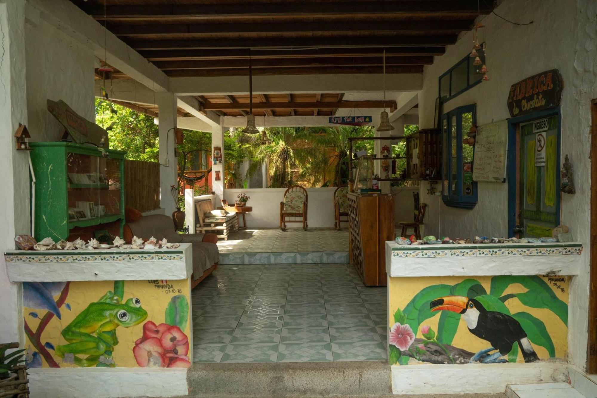 Bed And Breakfast Puerto López エクステリア 写真