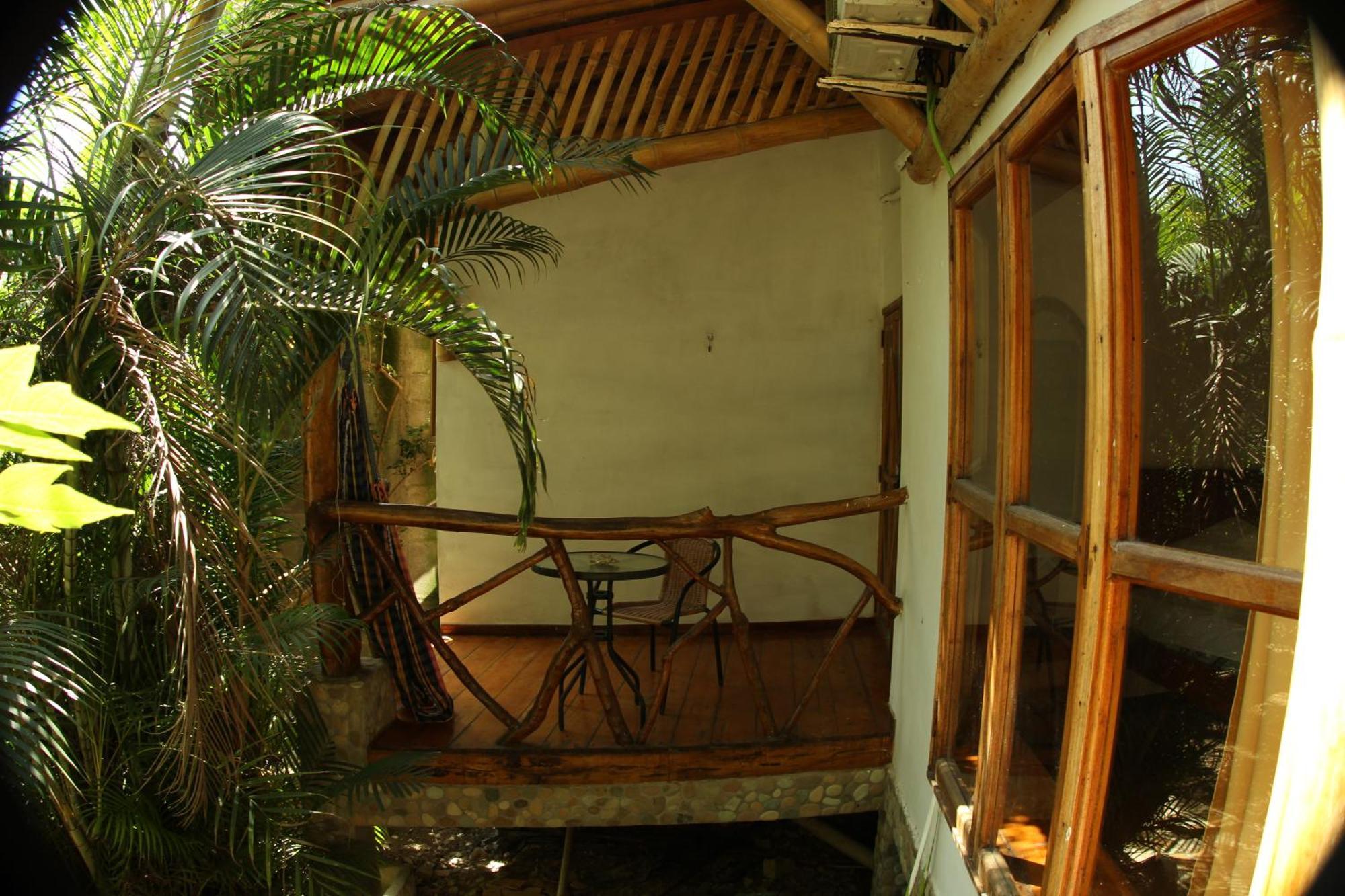 Bed And Breakfast Puerto López エクステリア 写真